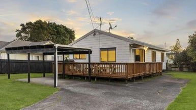  at 2/170 Birkdale Road, Birkdale, Auckland