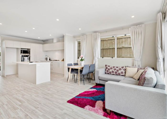  at 102 Matairangi Avenue, Totara Heights, Auckland