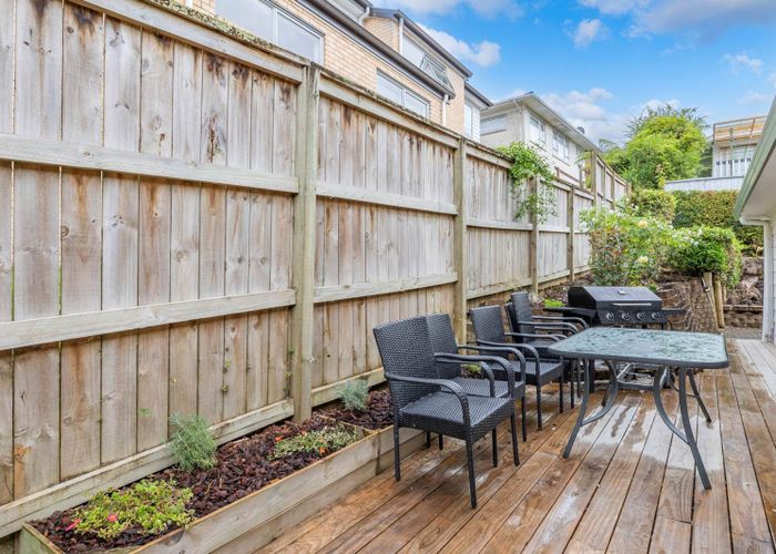  at 2/32 Spencer Road, Pinehill, North Shore City, Auckland