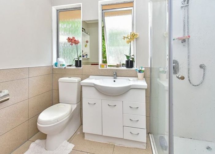  at 4 Dulcie Place, Red Hill, Papakura