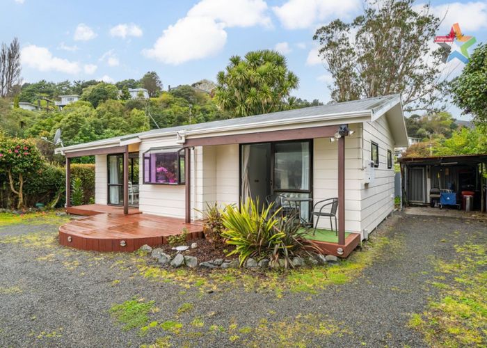  at 2/226 Eastern Hutt Road, Stokes Valley, Lower Hutt