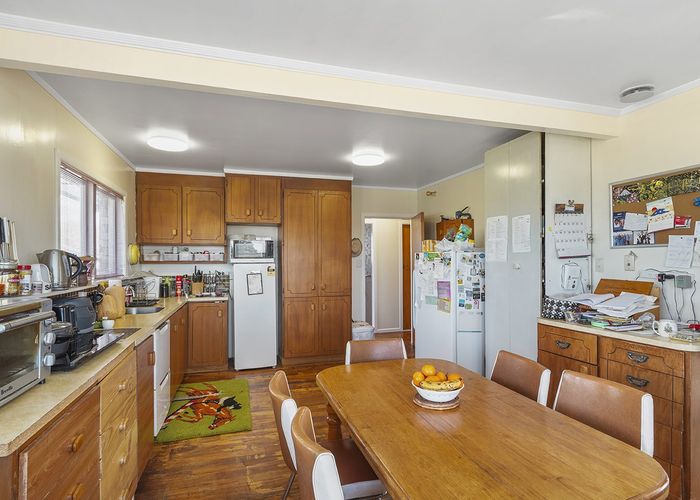  at 24 Springfield Crescent, Enderley, Hamilton, Waikato