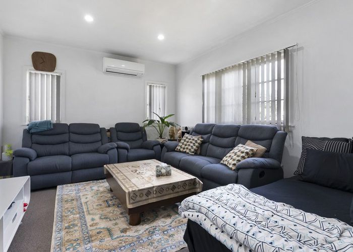  at 1/21 Cleek Road, Mangere East, Manukau City, Auckland