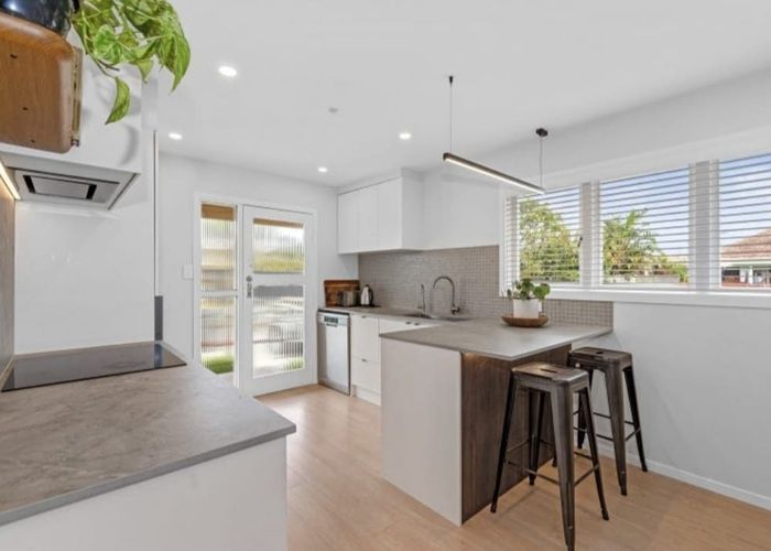  at 3B Paton Ave, Te Atatu South, Waitakere City, Auckland