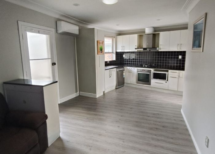  at 4/49 View Rd, Mount Eden, Auckland City, Auckland