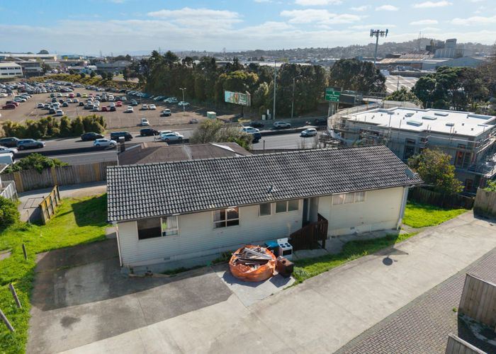  at 52A Portman & 61 Penrose Road, Mount Wellington, Auckland City, Auckland