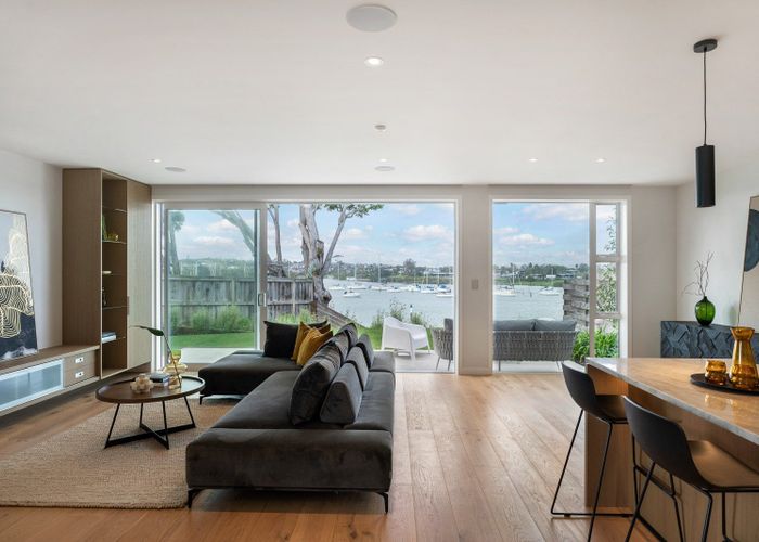  at 24F Riverview Road, Panmure, Auckland City, Auckland