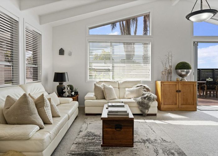  at 9 Fratley Avenue, Farm Cove, Manukau City, Auckland