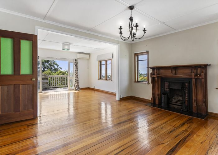  at 1/25 Mizpah Road, Waiake, North Shore City, Auckland