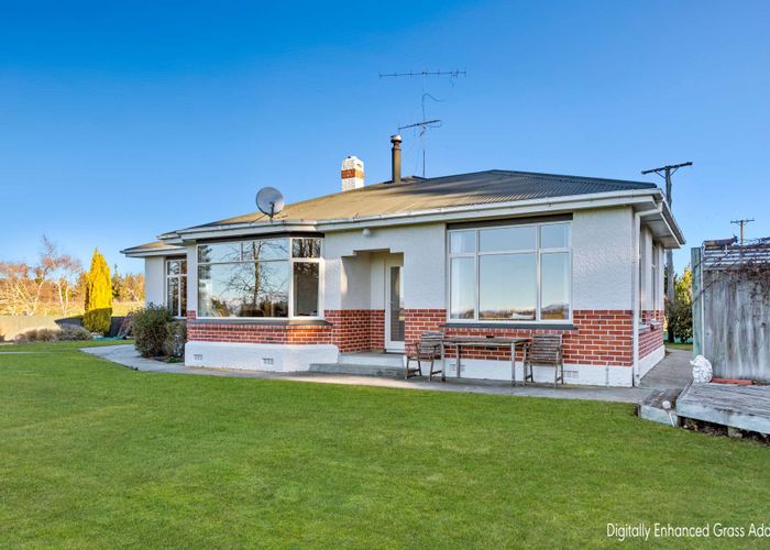  at 18 Mossburn Five Rivers Road, Lumsden