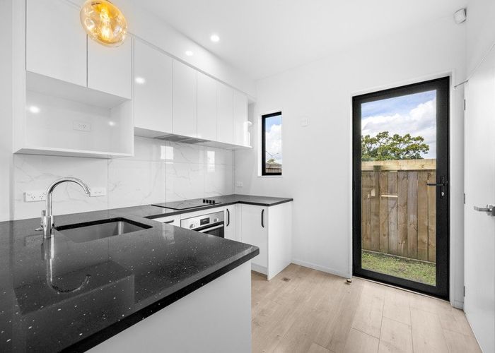  at 24/36 Westgate Drive, Westgate, Waitakere City, Auckland