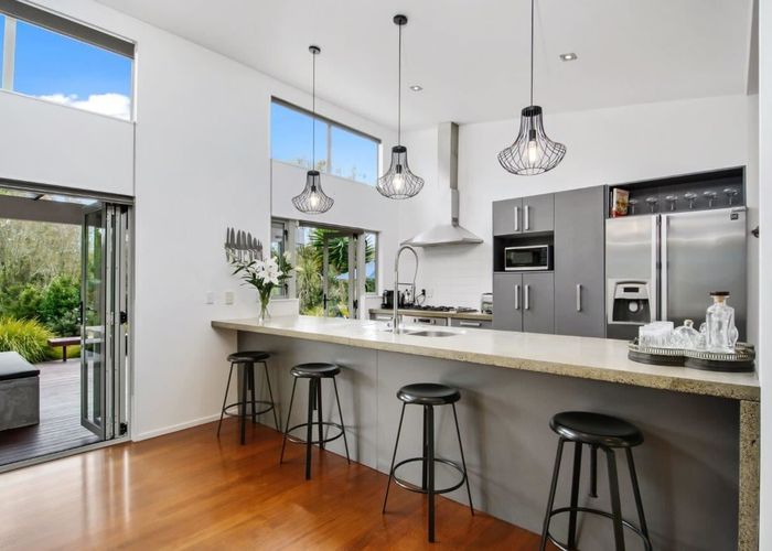  at 8 Pineview Lane, Helensville, Helensville