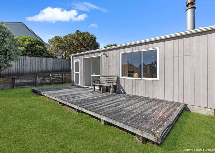  at 9 Aranui Avenue, Waitarere Beach, Levin