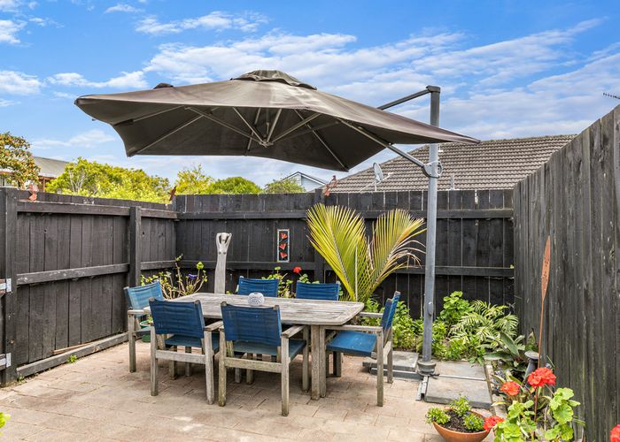  at 1/132 Onewa Road, Northcote, Auckland