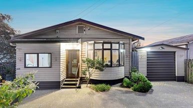  at 34 Avenue Road, Otahuhu, Auckland
