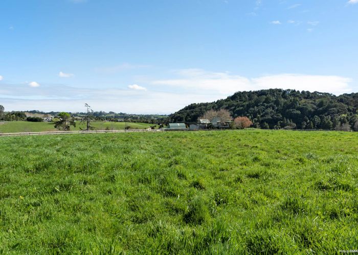  at 296 Whitford Road, WHITFORD, MANUREWA