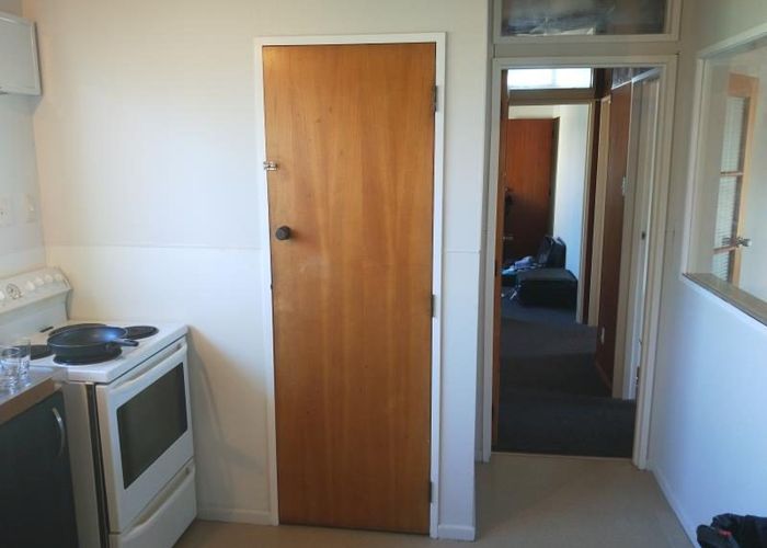  at 4/37 Wood Street, Takaro, Palmerston North, Manawatu / Whanganui