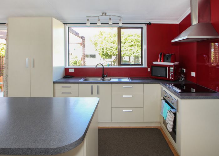 at 107 Oamaru-Alma Road, Deborah