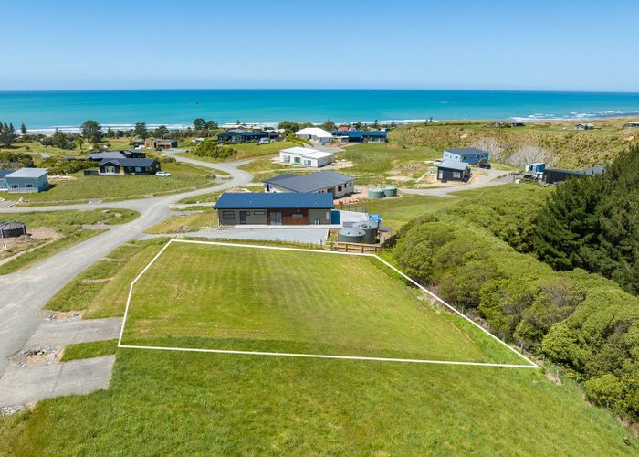  at 7 Knoyle Road, Riversdale Beach