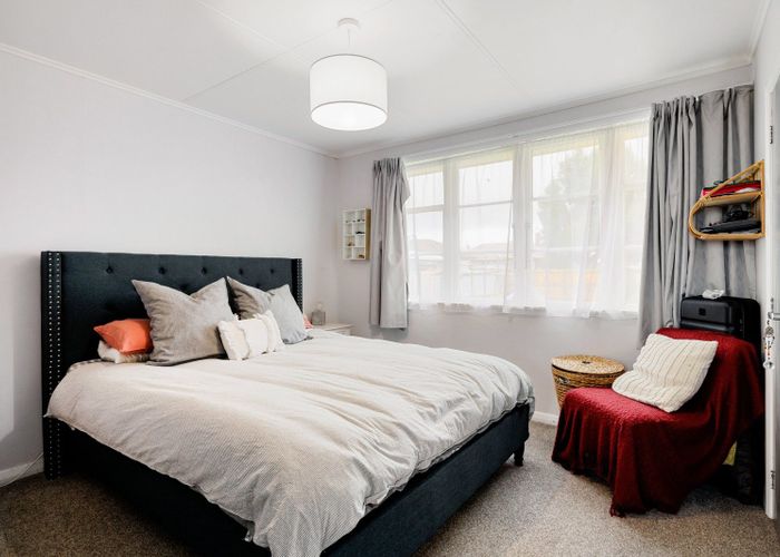  at 40 Pine Avenue, Bader, Hamilton