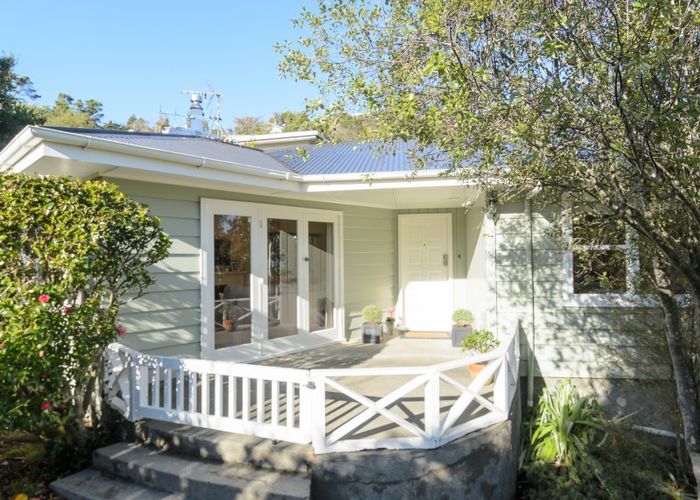  at 5 Norwich Street, Wadestown, Wellington