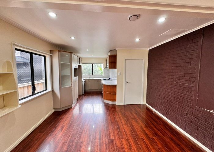  at New Lynn, Waitakere City, Auckland