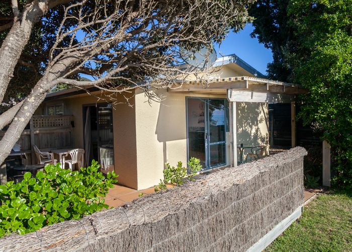  at 10D Peninsula Road, Tata Beach, Tākaka