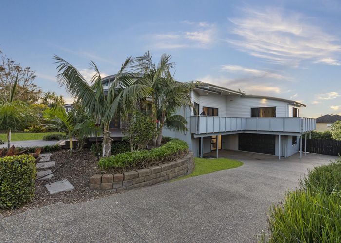  at 42 Columbia Crescent, Beachlands, Auckland