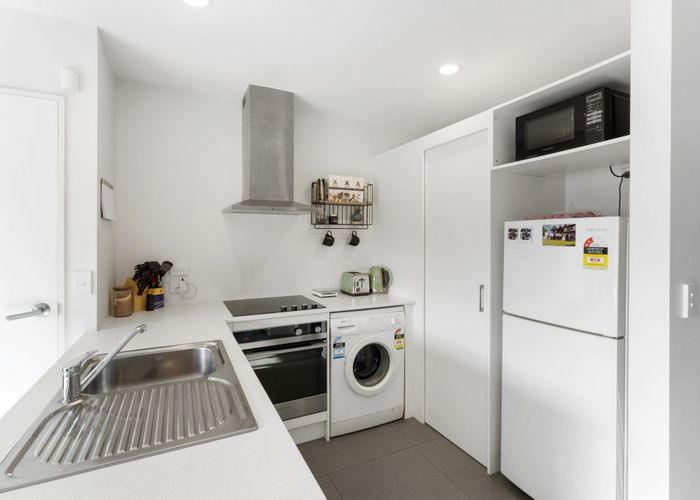  at 14 League lane, City Centre, Christchurch City, Canterbury