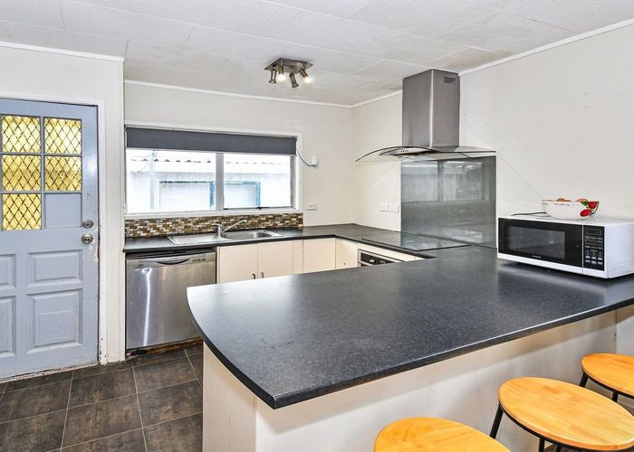  at 37 Secretariat Place, Randwick Park, Manukau City, Auckland