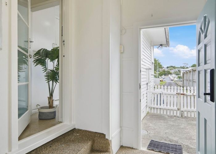  at 28 Gossamer Drive, Pakuranga Heights, Manukau City, Auckland