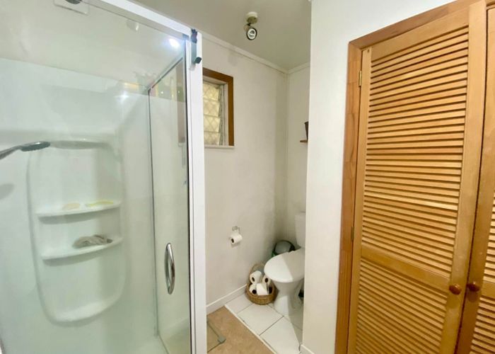  at 1/2 Derwent Crescent, Titirangi, Waitakere City, Auckland