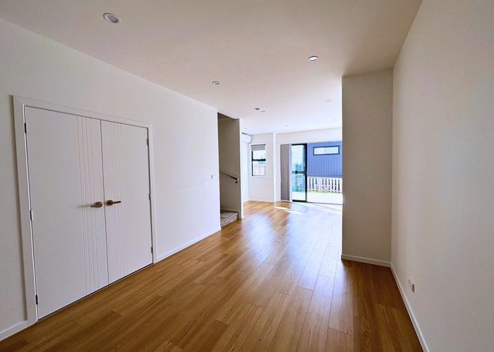  at 6 Impatiens Lane, Massey, Waitakere City, Auckland