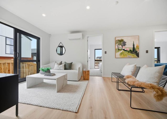  at 3 Makumaku Place, Long Bay, North Shore City, Auckland