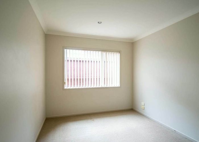  at 3 Villarosa Lane, Flat Bush, Manukau City, Auckland