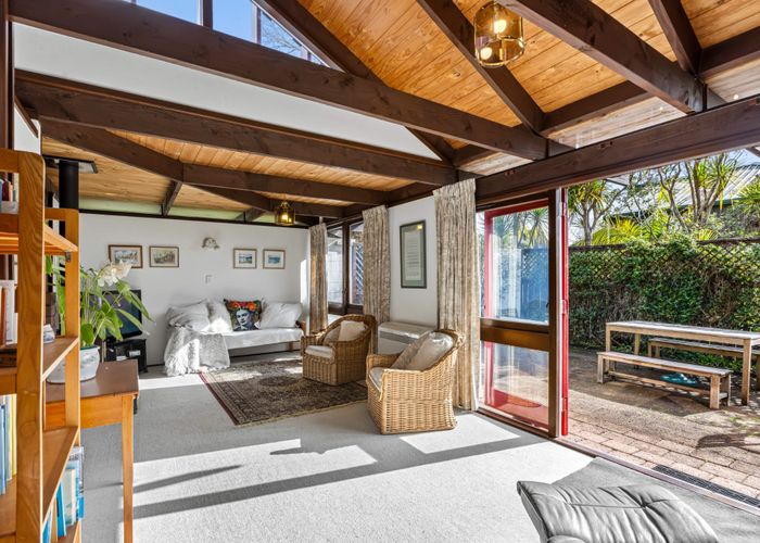  at 18 Miraka Place, Birkenhead, North Shore City, Auckland
