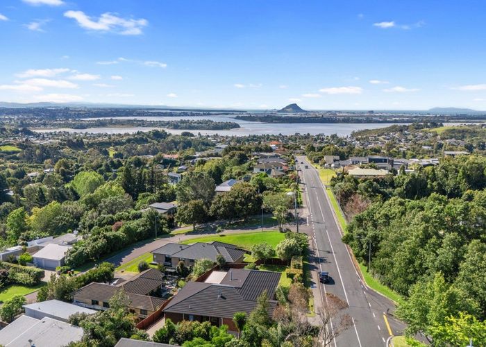  at 132 Waikite Road, Welcome Bay, Tauranga, Bay Of Plenty