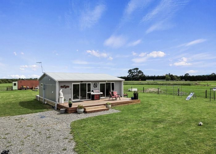  at 819 Woodstock Road, View Hill, Oxford