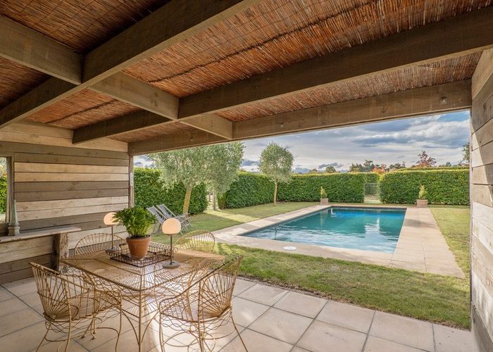  at 325 Purchas Road, Glasnevin, Amberley