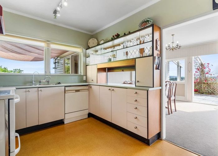  at 71 Ocean View Road, Hillcrest, North Shore City, Auckland