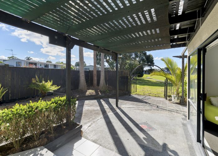  at 1/16 Dalmahoy Place, Wattle Downs, Manukau City, Auckland