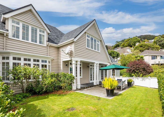  at 6 Cheviot Road, Lowry Bay, Lower Hutt, Wellington