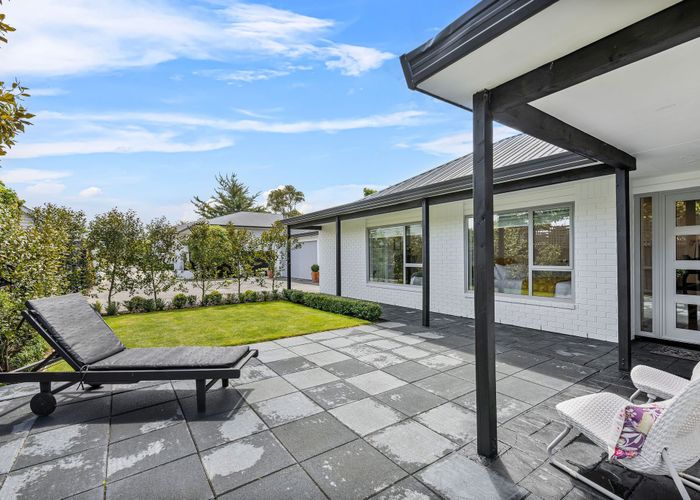  at 2/16 Hawthorne Street, Strowan, Christchurch