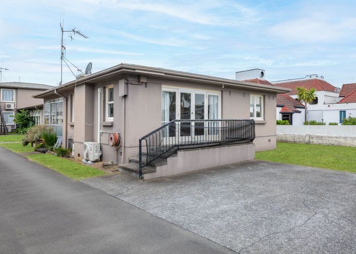  at 1/294 Ulster Street, Whitiora, Hamilton, Waikato