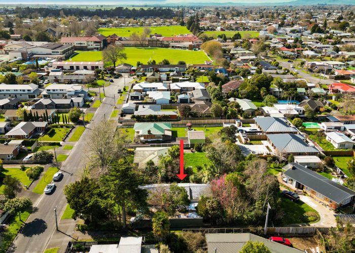  at 8 Ngaere Avenue, Chartwell, Hamilton