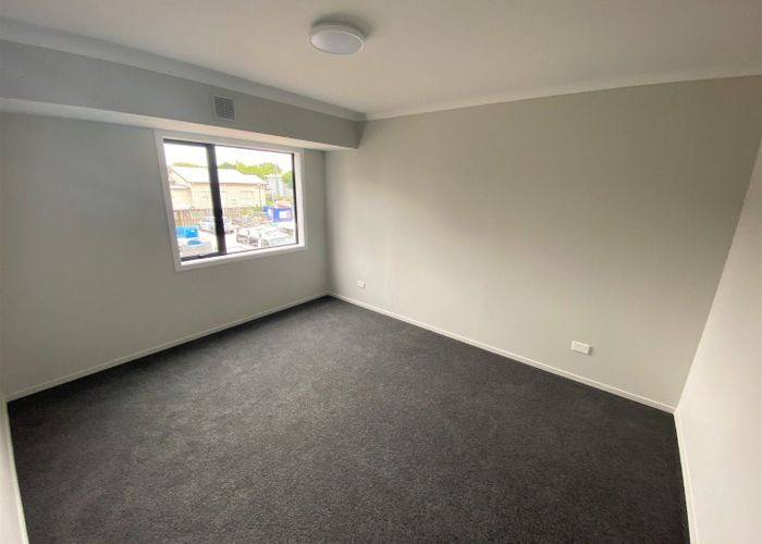  at 106/17 Vialou Street, Hamilton Central, Hamilton