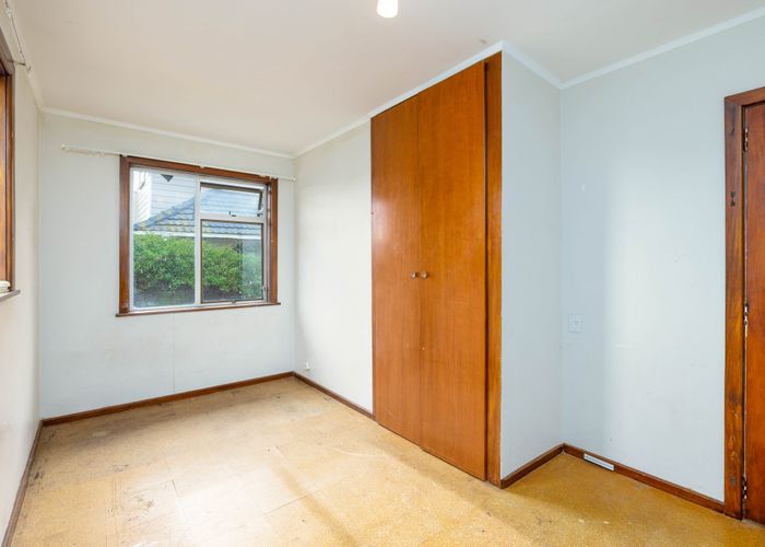  at 12 Pine Avenue, New Brighton, Christchurch