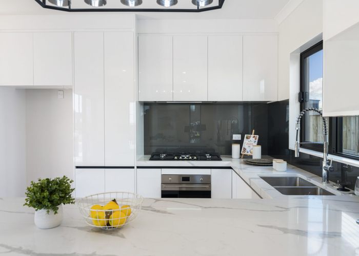  at 8 Rathfarnham Road, Flat Bush, Manukau City, Auckland