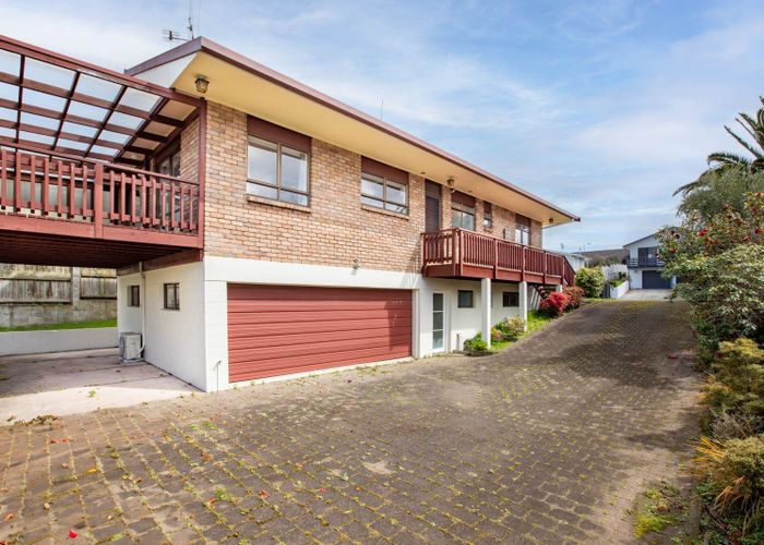  at 29 Lachlan Drive, Dinsdale, Hamilton, Waikato