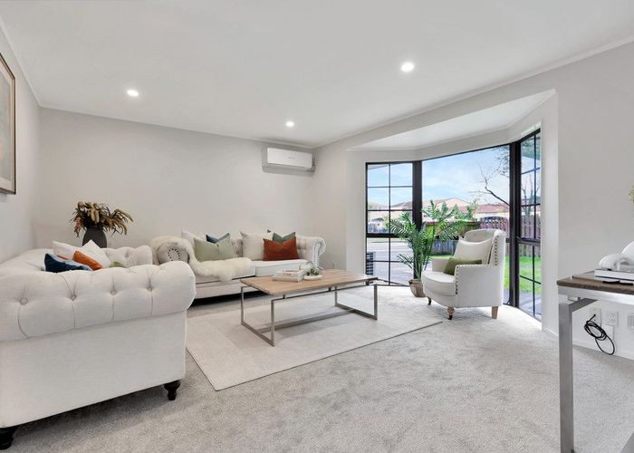  at 52 Aviemore Drive, Highland Park, Auckland